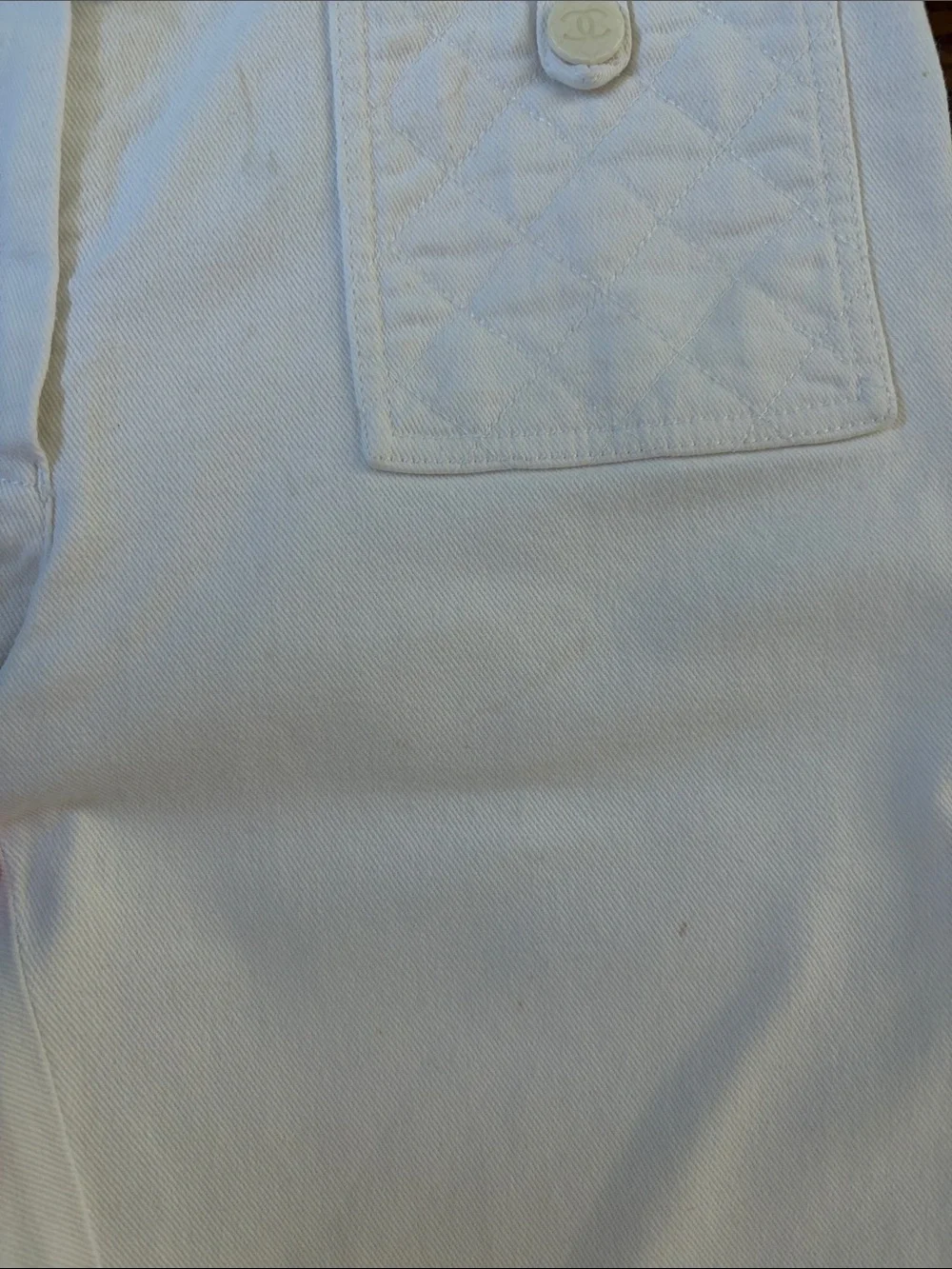 AUTHENTIC CHANEL VINTAGE 2004 CRUISE WHITE WIDE LEG QUILTED UTILITY DENIM PANTS